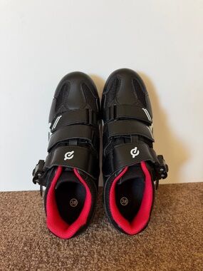 *Worn Once* - Peloton Cycling Shoes Size 38 (W7.5 US)